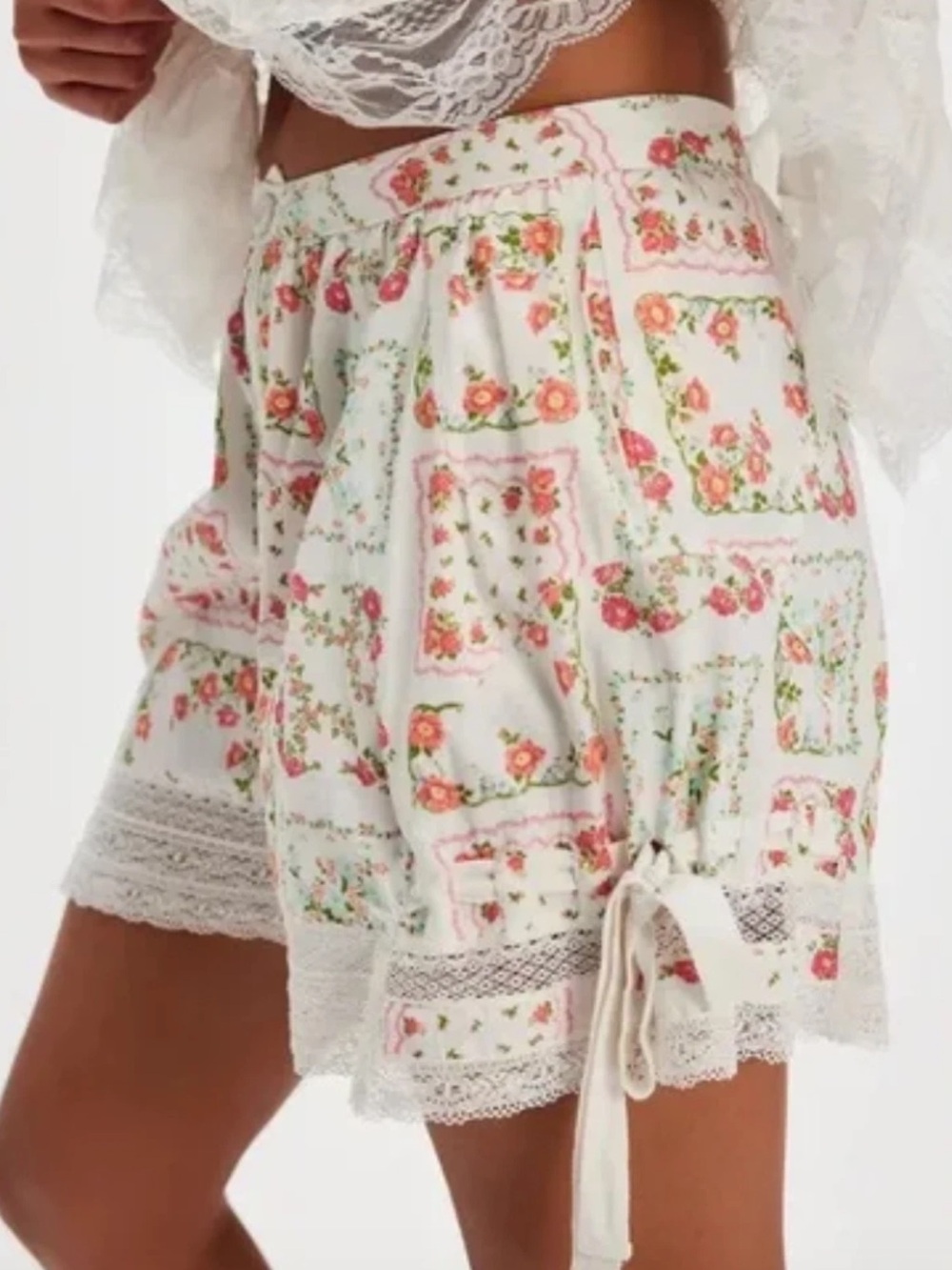 Free People Blooming Lace Floral Bow Shorts